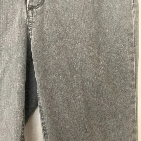 jones new york straight leg jeans - Picture 5 of 16